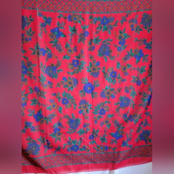 Vintage Red Blue Floral Scarf Shawl Stole Tablecloth - Picture 2 of 8